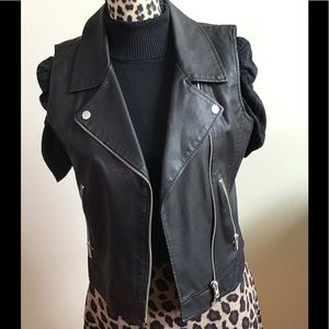 BB DAKOTA faux black leather vest